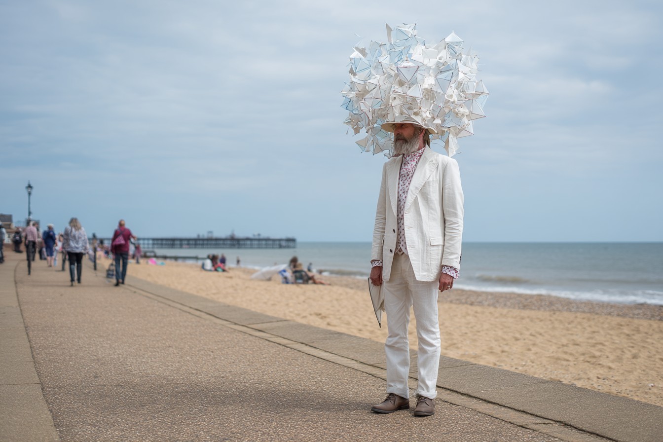 im1979_Dressing_for_the_British_Seaside_When_Its_Actually_16__369d022f-32d3-41c1-9c73-57f18687eeee_1